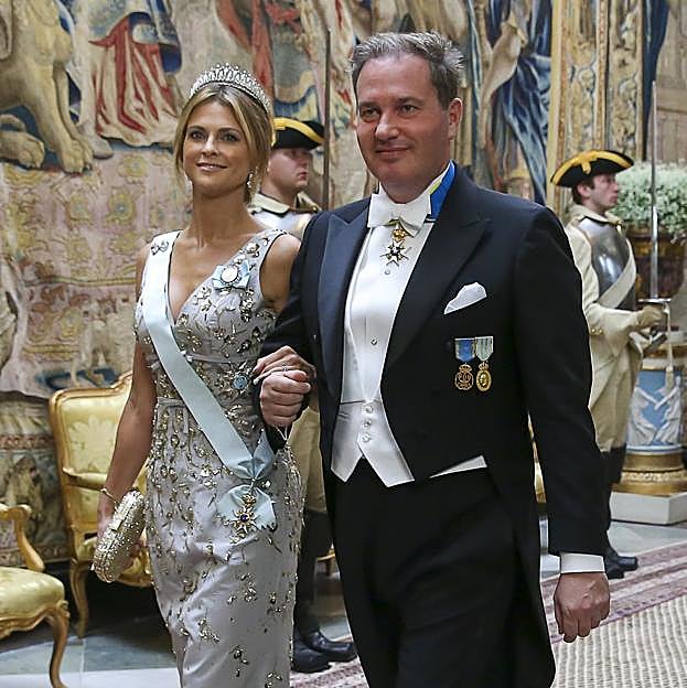 Desde que se casaron en 2013, Christopher O'Neill aparece solo tres veces al año por Estocolmo.