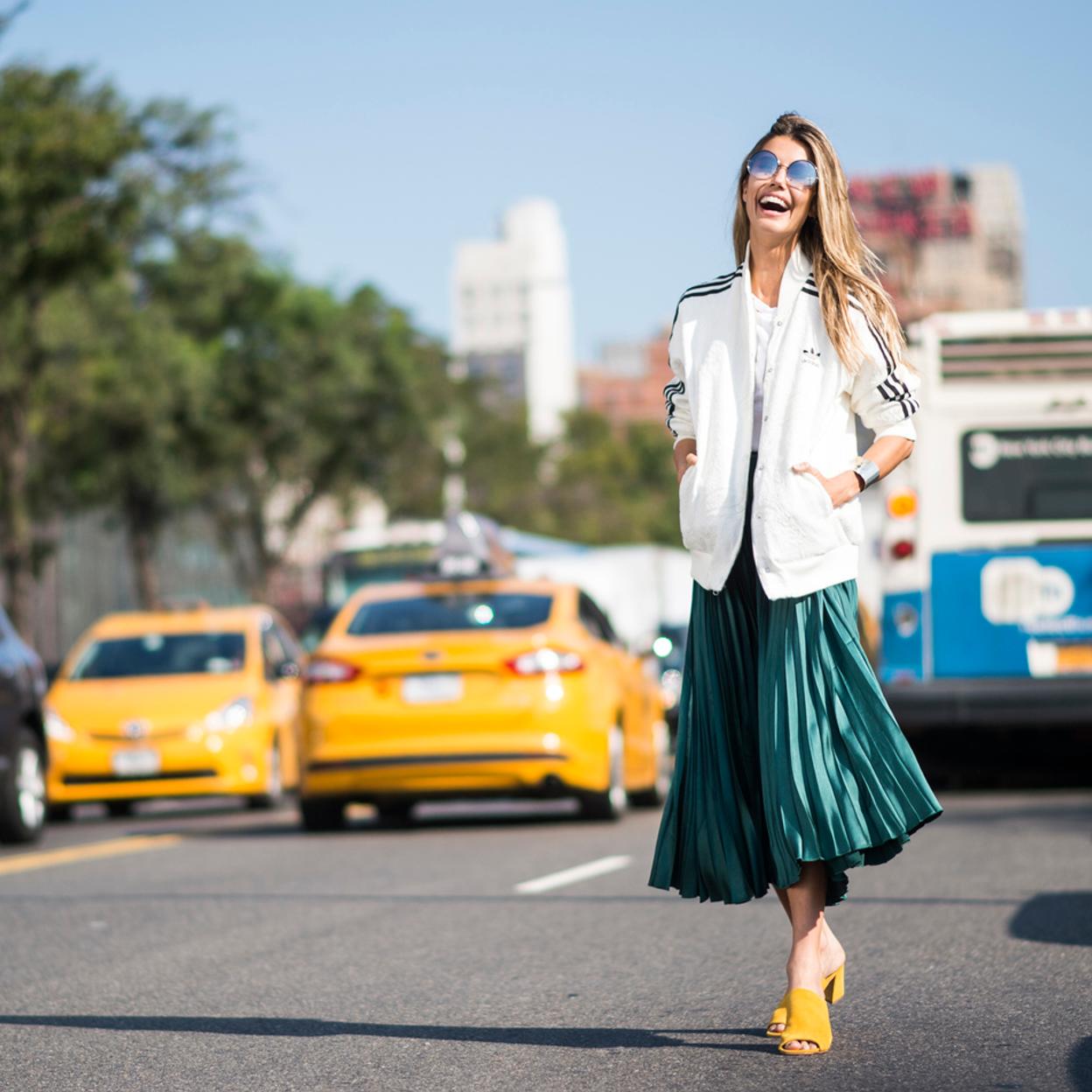 Pincha en la imagen para descubrir las faldas y vestidos que Mango acaba de lanzar perfectas para sacar tu lado más bohemio.