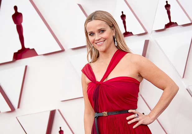 La empresaria Reese Witherspoon tiene un propósito: empoderar a las mujeres a través de los libros y las series
