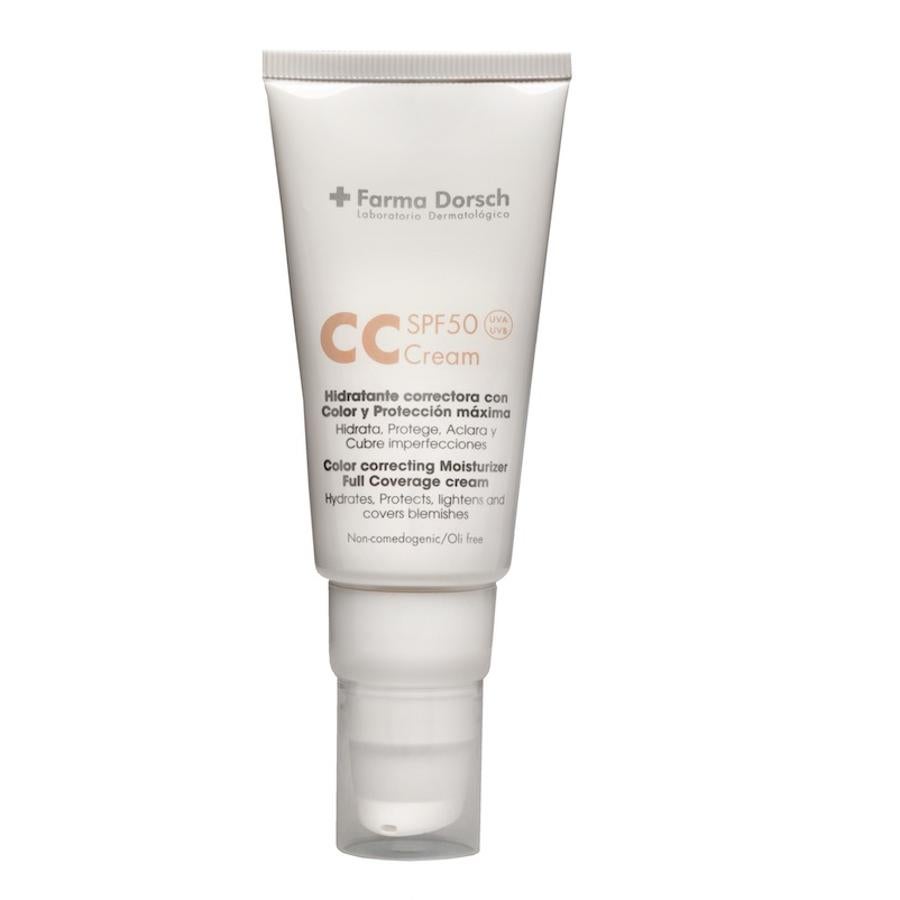 Para evitar el daño causado por la exposición solar y la pérdida de los antioxidantes naturales que en verano es superior, la farmacéutica recomienda “usar un buen antioxidante en el rostro cada mañana, como primer paso después de la limpieza”. (CC Cream SPF 50 Farma Dorsch, 39,90 euros)