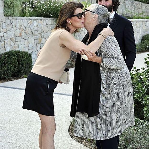 Carolina de Mónaco aún llama «mamma» a su suegra, Fernanda Biffi