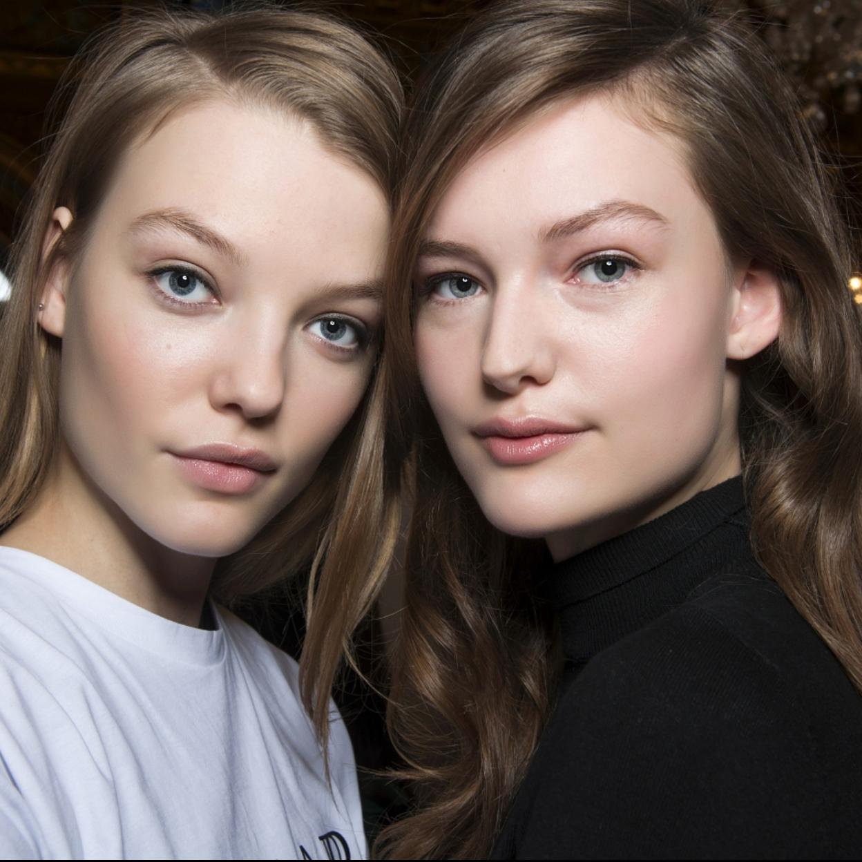 Pincha en la imagen para conocer las 12 mejores cremas con colágeno para rostro y cuerpo que mejoran la elasticidad de la piel y te quitan años. 