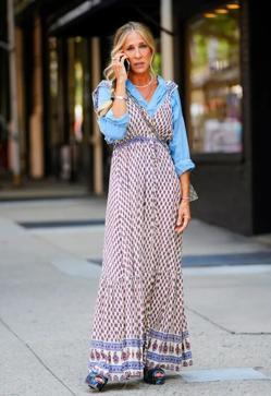 Imagen secundaria 2 - Sarah Jessica Parker pone de moda la trenza boho y te contamos cómo recrearla de una manera rápida