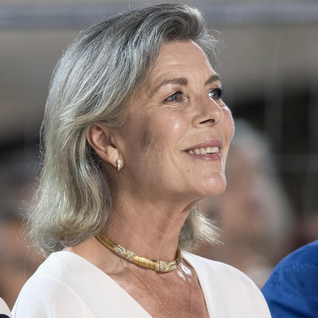 Pincha en la imagen para ver las famosas que han dicho sí a las canas (y así es como las llevan).