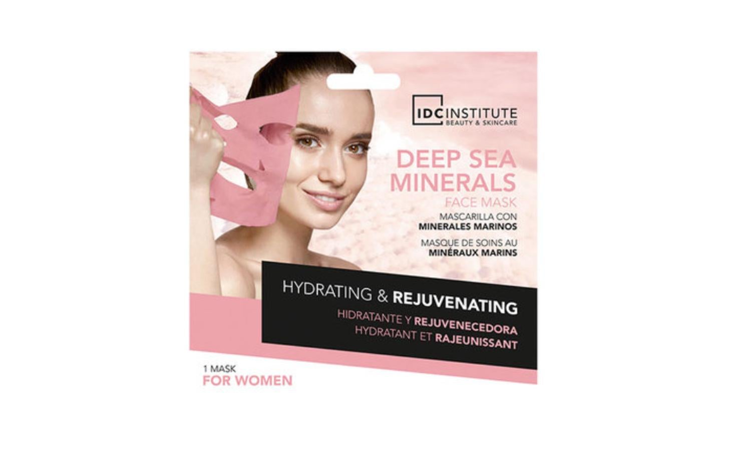 Mascarilla que suaviza la piel dejándola con un brillo natural. Los minerales marinos aportan los nutrientes necesarios para que la piel luzca joven y saludable de forma instantánea. Encuéntrala en Perfumerías Arenal por 1,50 euros.