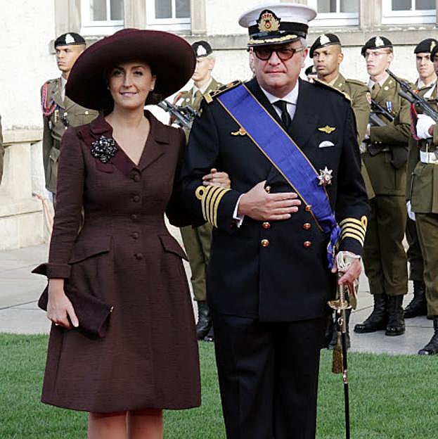 El príncipe Laurent y su esposa la princesa Claire.