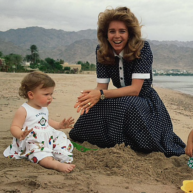 Noor de Jordania: 70 esplendorosos años, millonaria, comparada con Grace Kelly y experta en escándalos de palacio