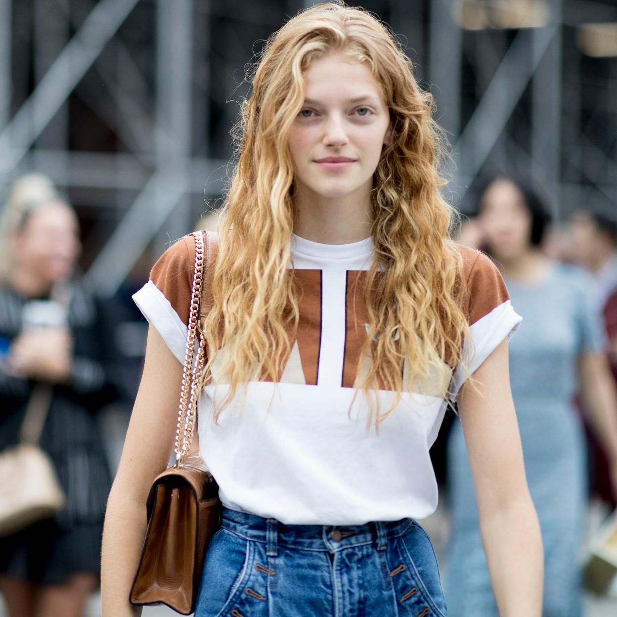 Pincha en la foto para descubrir seis aceites capilares que le darán brillo a tu melena.