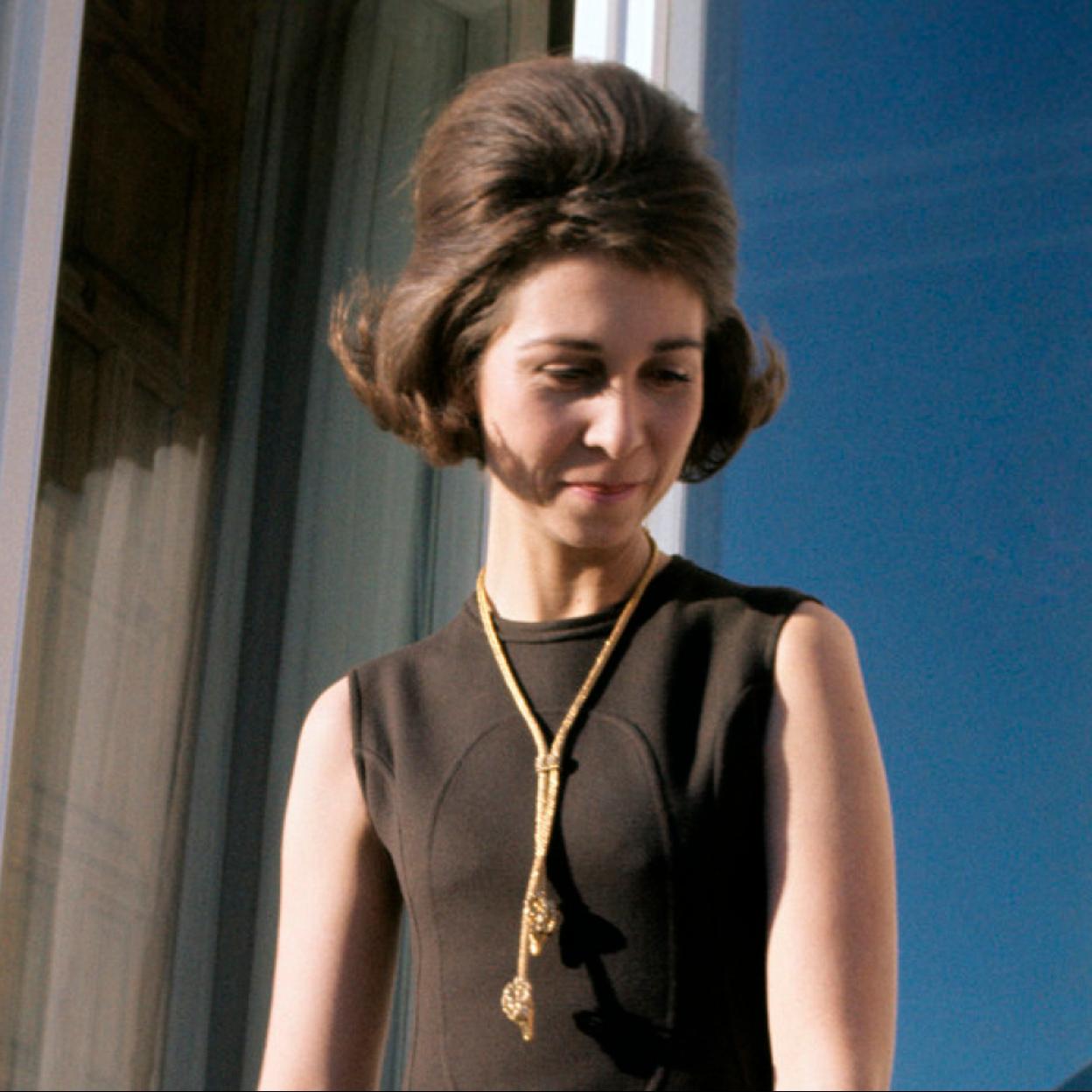 Miguel de Grecia es escritor y tío de la reina Sofía. Si quieres ver la vida de la reina en imágenes, pincha en la foto.