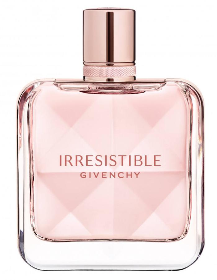 El eau de parfum lanzado en 2020, evoluciona en 2021 con un eau de toilette fresco con aroma floral afrutado. La bergamota y el té blanco teñido con grosella dotan a sus notas de salida de una frescura ácida irresistible. (57 euros) 