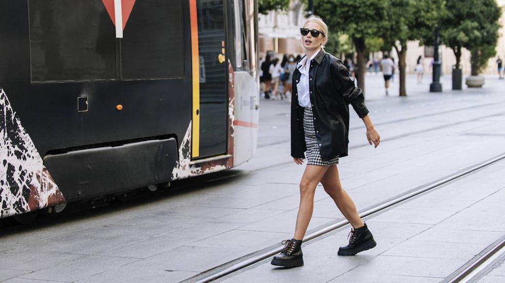 Las botas y botines de aire militar son el calzado ideal para los días de lluvia