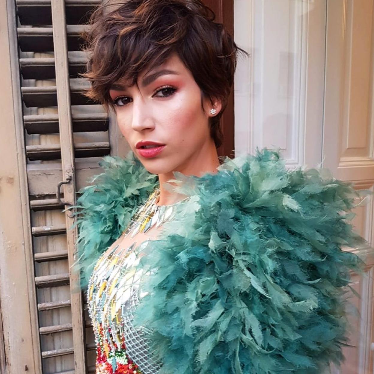 Pincha en la imagen para ver las 12 mejores sombras de ojos en stick que te ahorran tiempo y esfuerzo. 