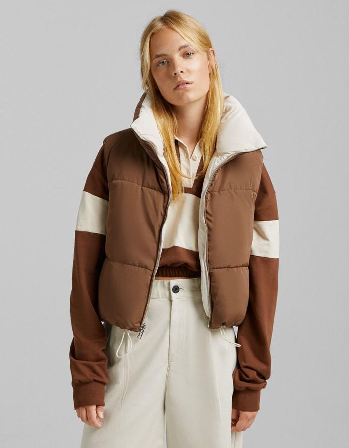 De Bershka reversible (25,99 euros).