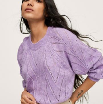 Imagen secundaria 1 - 1. Mini vestido de color lila con la espalda al aire de Mango (59,99 euros)2. Jersey de punto trenzado de Mango (29,99 euros) 3. Abrigo largo de lana de Mango (159 euros)