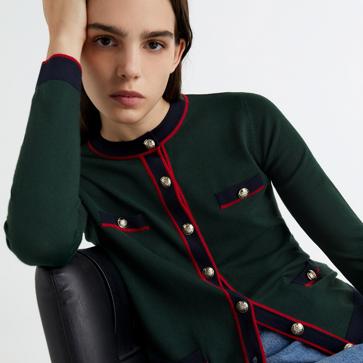 Imagen secundaria 1 - 1. Chaqueta con estampado de cuadros para llevar con un top a modo twin set de Sfera (25,99 euros) 2. Cárdigan de punto de estilo miltar de Sfera (17,99 euros). 3. Chaqueta calada en color lila de Sfera ((25,99 euros) 