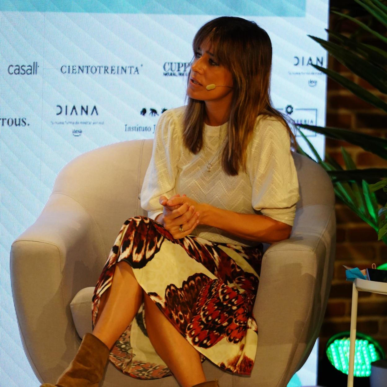 La periodista Isabel Jiménez en el Mercedes-EQ Welife Festival: «Hay muchas cosas por hacer, pero el problema del plástico es reversible»