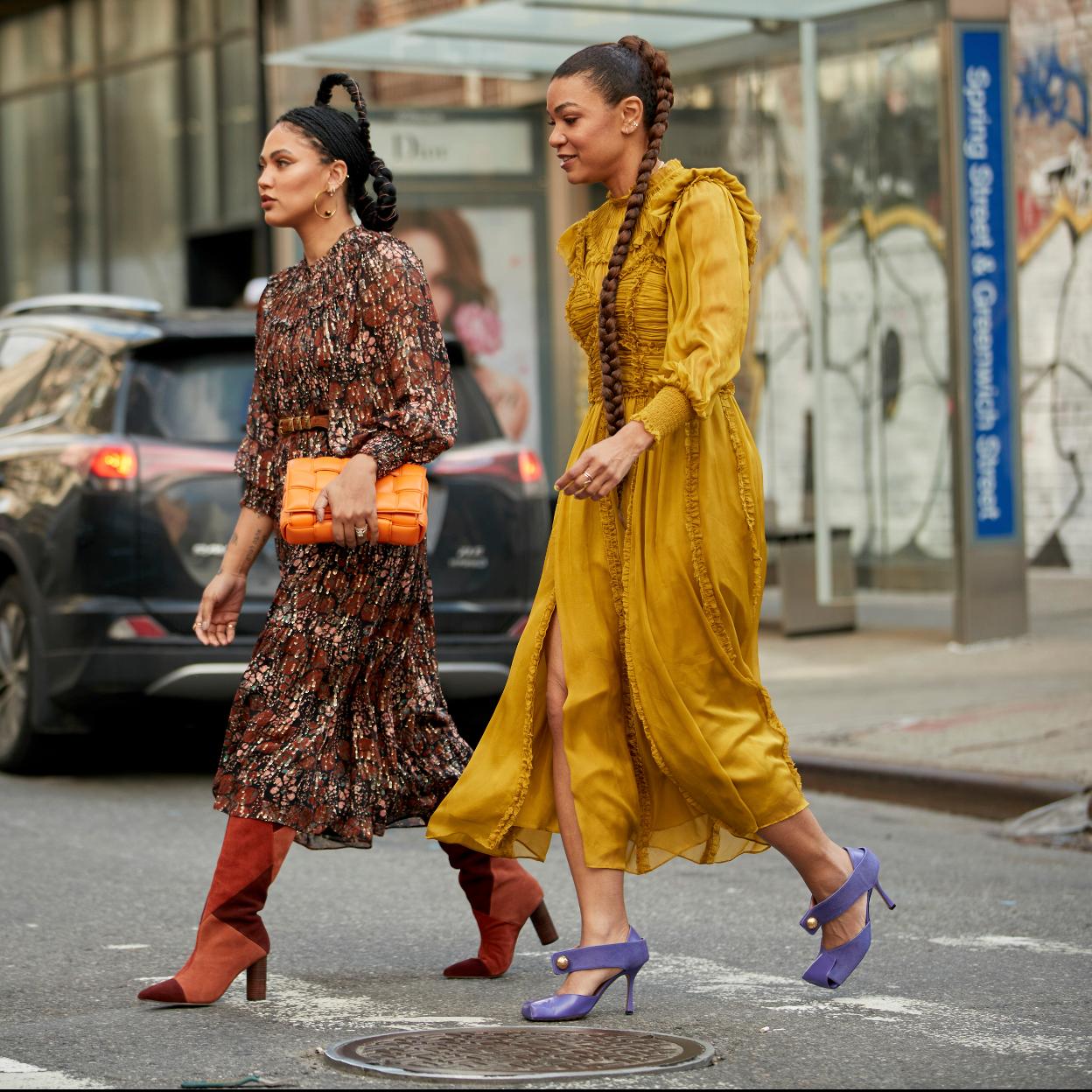 Pincha en la imagen para descubrir los vestidos retro en tendencia súper bonitos para mujeres modernas, sofisticadas o románticas. 