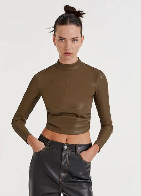 Imagen - El top es de un tono caqui oscuro