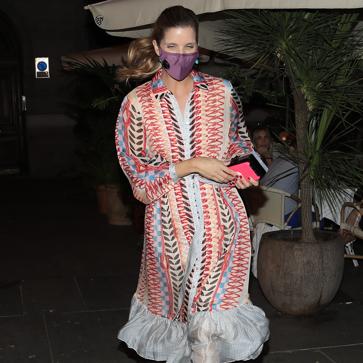 Imagen secundaria 1 - De sus pantalones efecto piel favoritos al look de invitada más impresionante: los looks de Margarita Vargas que la convierten en un icono de estilo