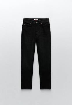 Imagen secundaria 2 - Trench de pana 89,95 euros / Jersey cashmere 129 euros / Jeans cigarette 39,95 euros