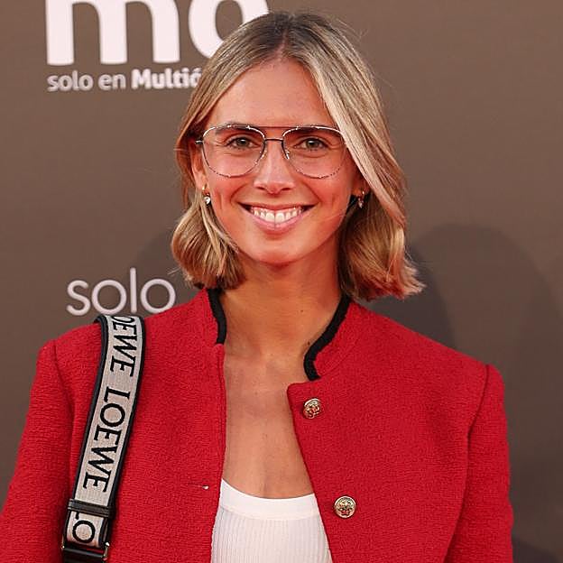 Imagen principal - Lucía Bárcena, Michelle Calvo y Anna Padilla.