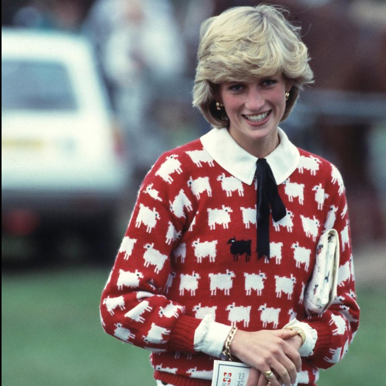 Pincha en la imagen para ver los jerséis de la última colección de Uterque que son tan bonitos que van a transformar tus looks.