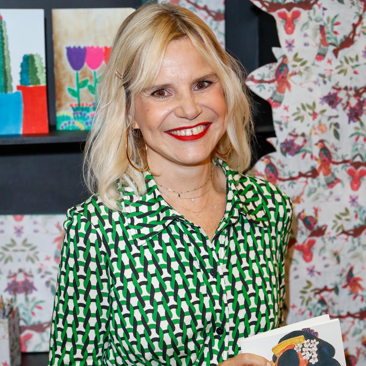 Masculino, satinado o escotado: pincha en la imagen para ver los monos largos de Mango y Zara son la alternativa perfecta a los vestidos para tus looks de noche.