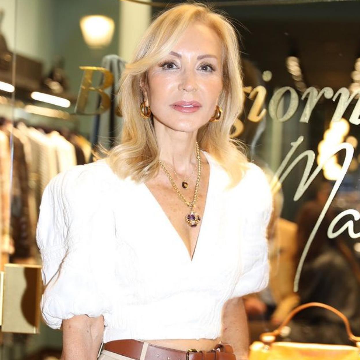 Pincha en la imagen para ver nueve pantalones bonitos, funcionales, que sientan de maravilla y son perfectos para lucir tus botines favoritos.