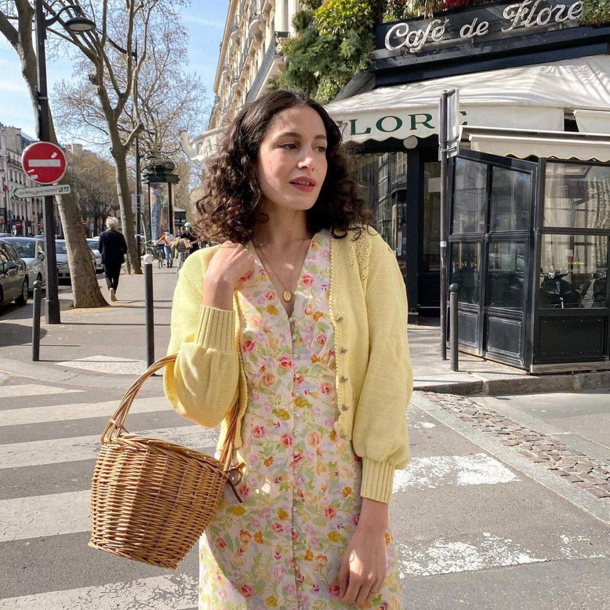 Pincha en la imagen para ver Las compras de la semana: todos los abrigos, vestidos y jerséis de Zara, Mango y Sfera que llevarás sin parar los próximos meses