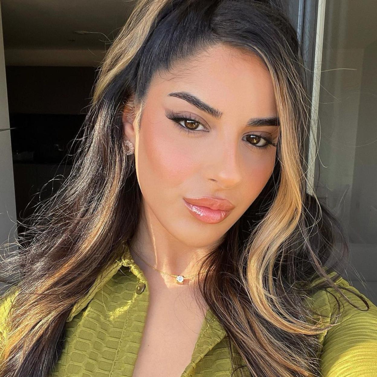 Pincha en la imagen para descubrir las sombras de ojos líquidas para resaltar tu mirada de forma rápida y sencilla. 