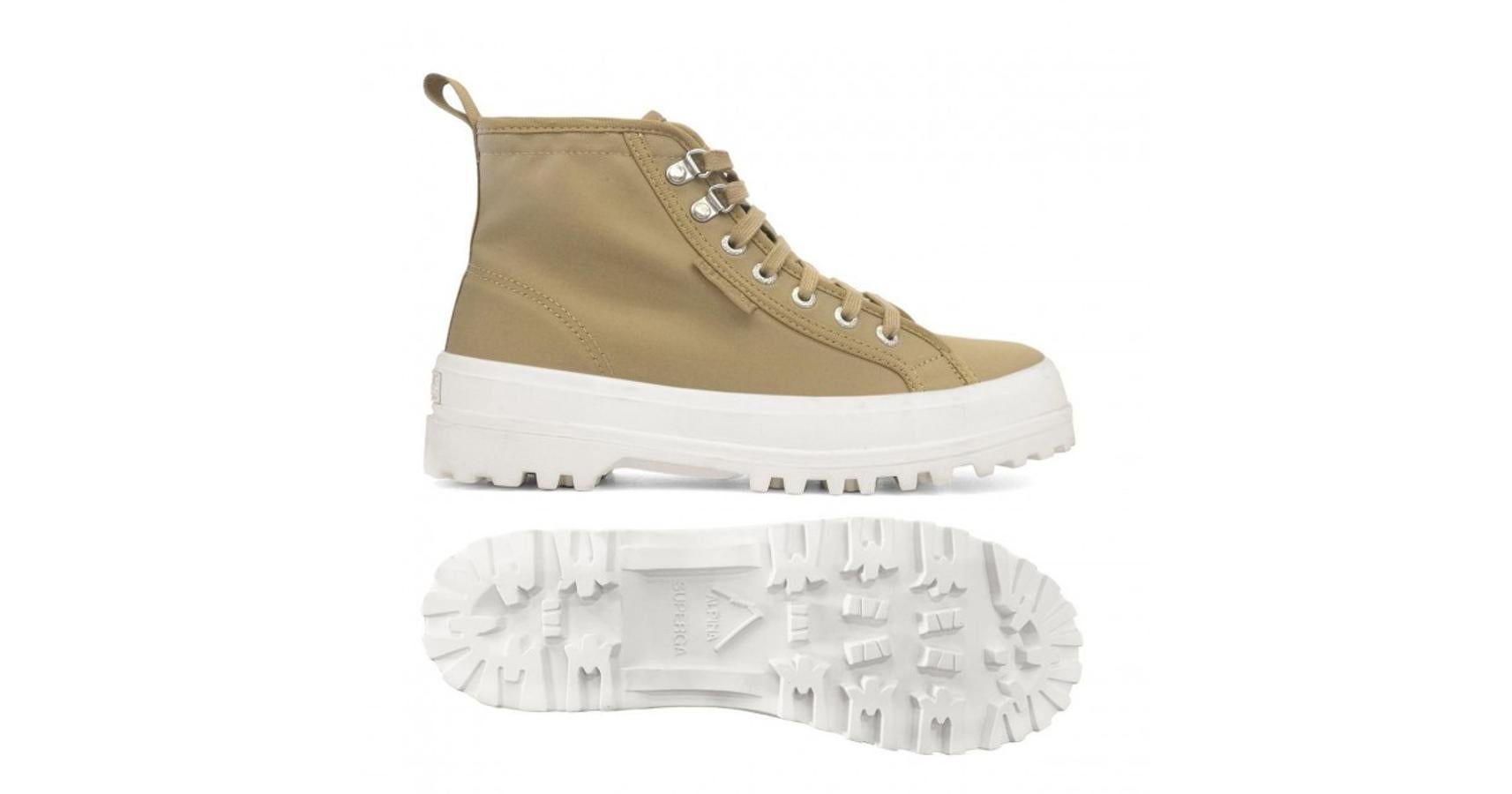 De Superga (115 euros).