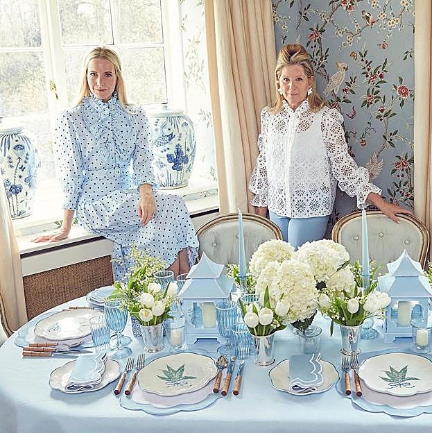 Alice Naylor-Layland junto a su madre, Serena.