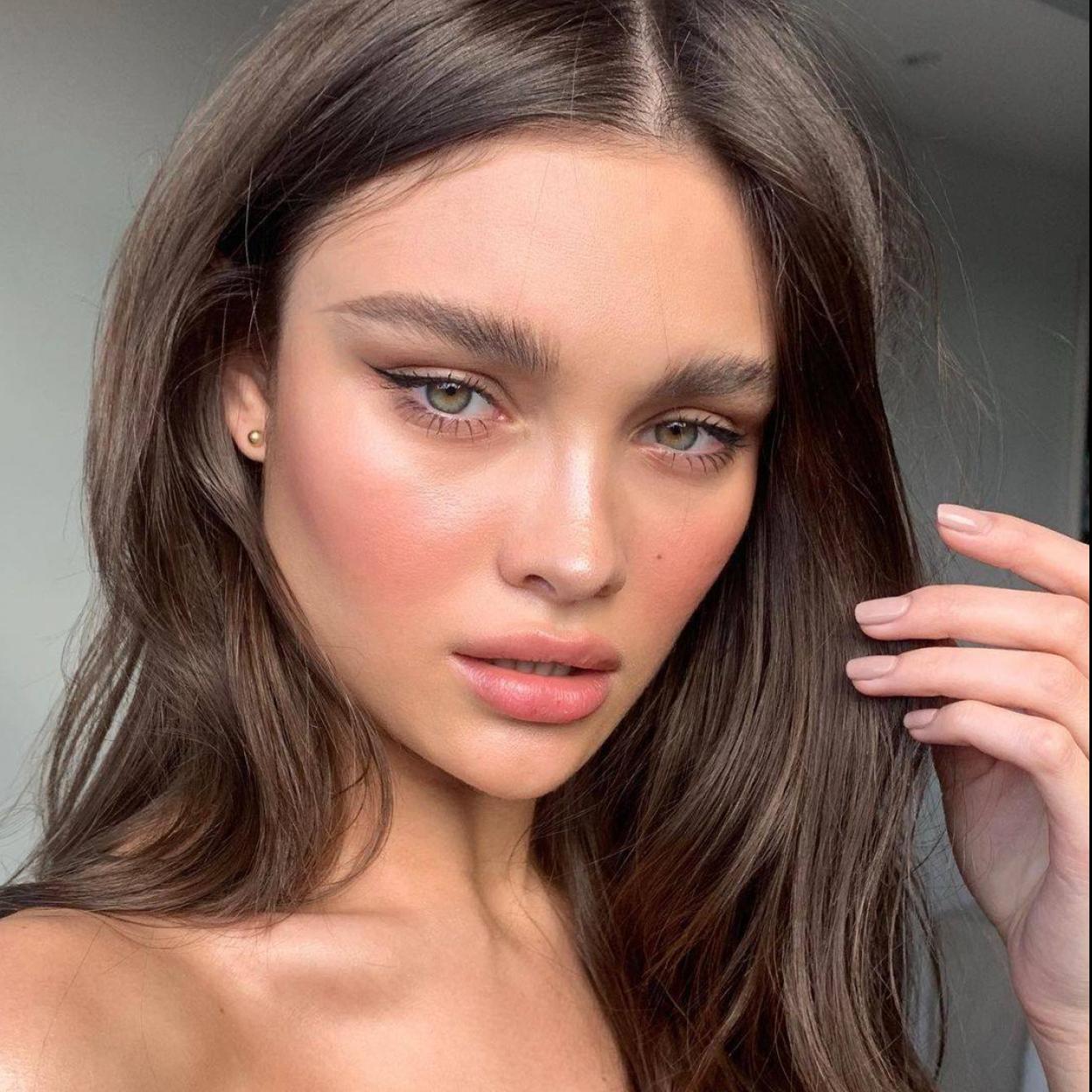 Pincha en la imagen para ver Por qué es el momento de empezar a utilizar retinol y cuáles son las mejores cremas y sérums para frenar el envejecimiento