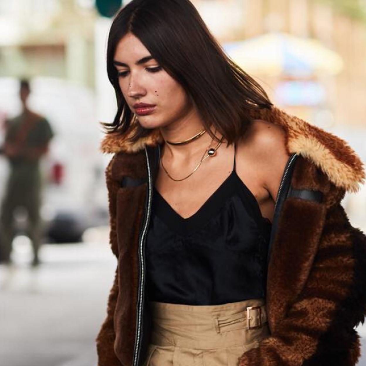 Top de tirantes y falda larga: el conjunto que buscas para un look especial este otoño está en Massimo Dutti