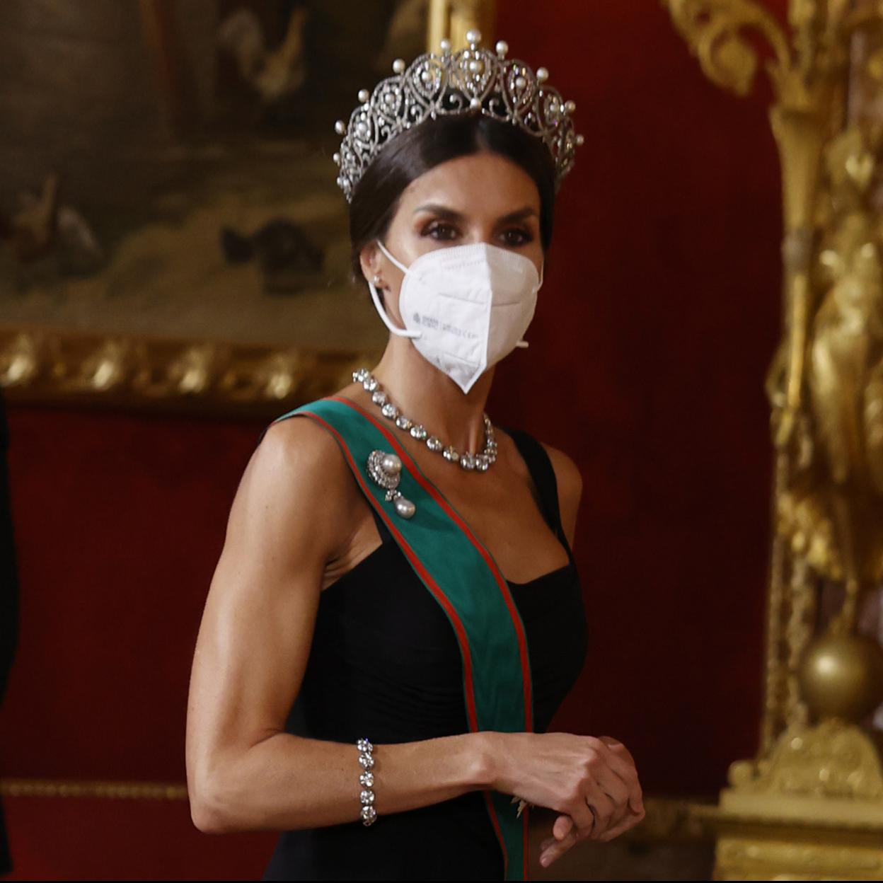 Pincha en la foto para ver los mejores looks de la Reina Letizia