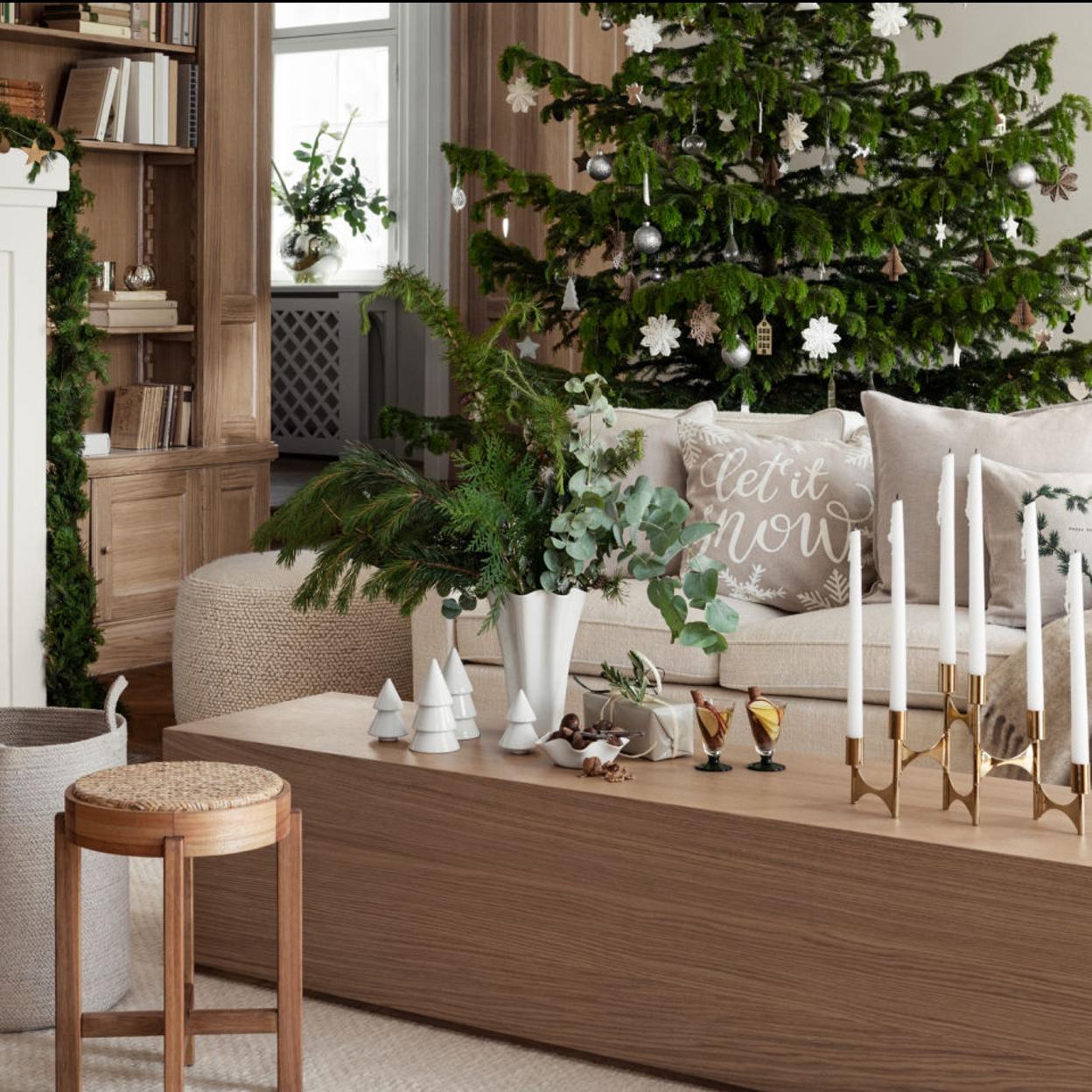 Pincha en la foto para ver 10 ideas preciosas para decorar el árbol de Navidad por menos de 10 euros.