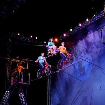 Imagen secundaria 1 - Viajar a Nueva York en Navidad: los mejores planes (casi gratis) para unas vacaciones de invierno inolvidables