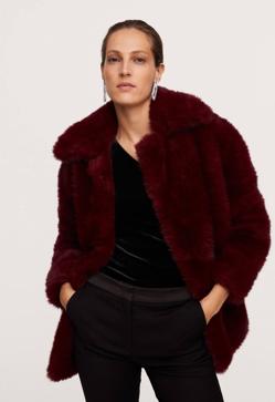 Imagen secundaria 2 - Los abrigos de pelo más sofisticados y calentitos del invierno para derrochar glamour a diario