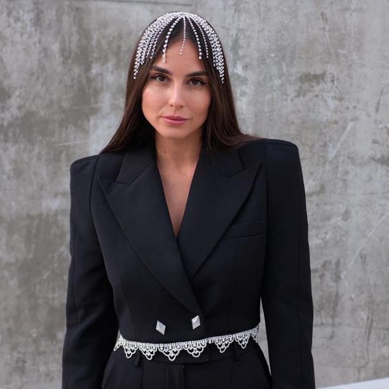 Pincha en la imagen para ver el peinado más favorecedor y fresco que tiene mil versiones, a cada cuál mejor.