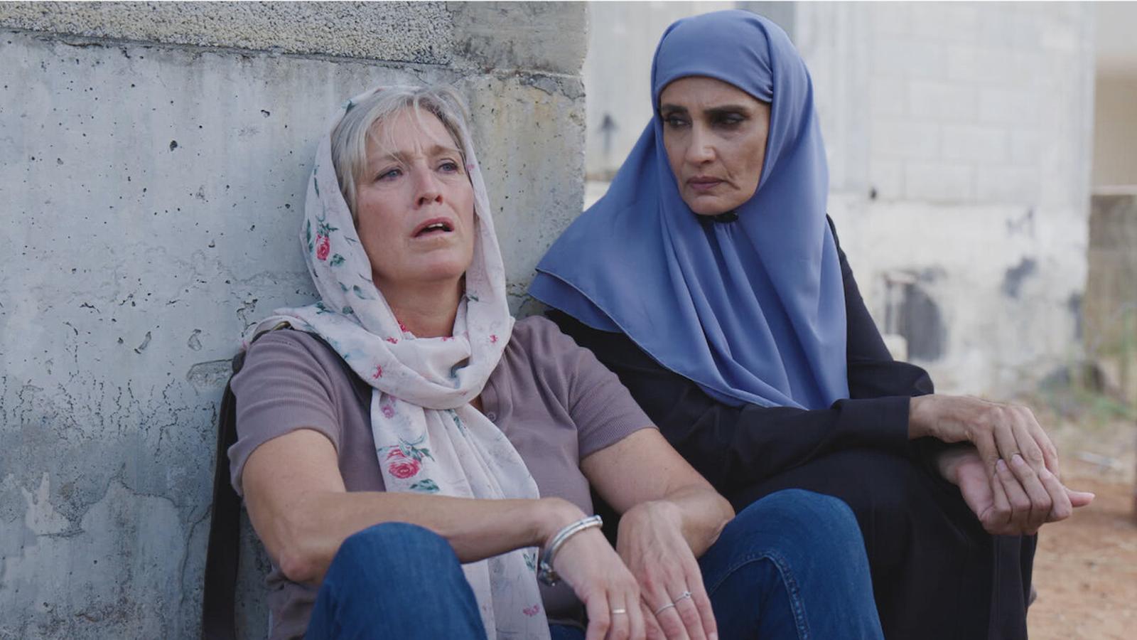 Una joven noruega en secuestrada en el desierto del Sinai. Su desaparición pronto se conectará con las negociaciones entre Israel y Palestina en Oslo. Si no liberan a 11 presos del ISIS, la joven morirá.