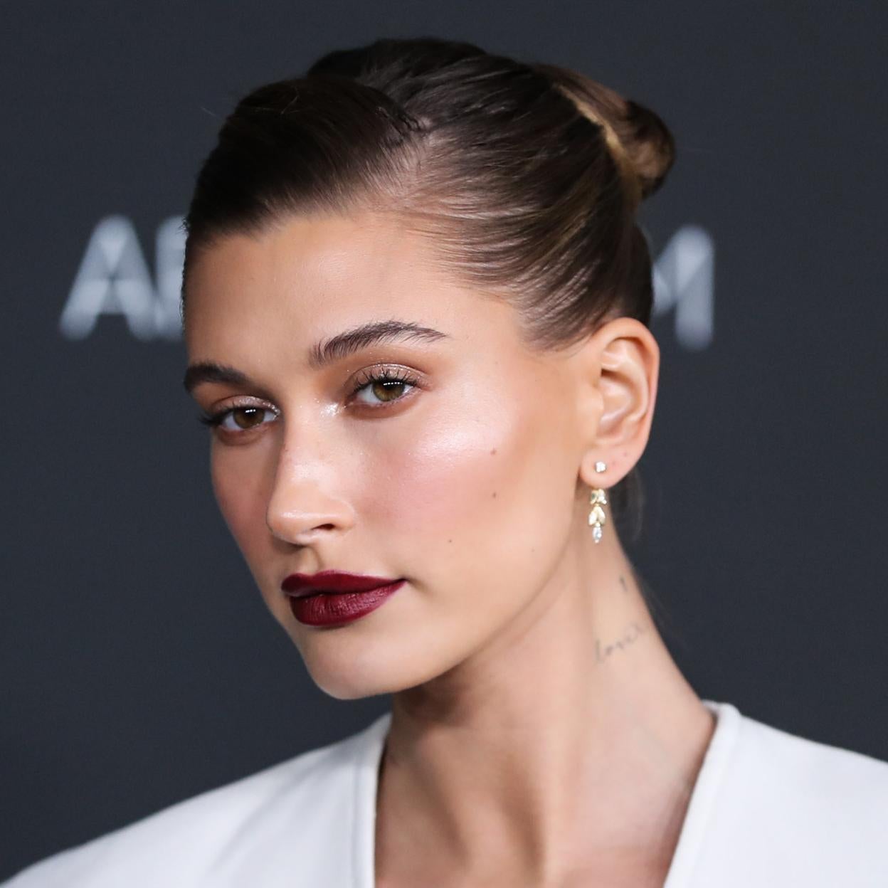 Pincha en la imagen para ver los mejores sérums con ácido hialurónico por menos de 10 euros que serán tu imprescindible para una piel joven y perfecta.