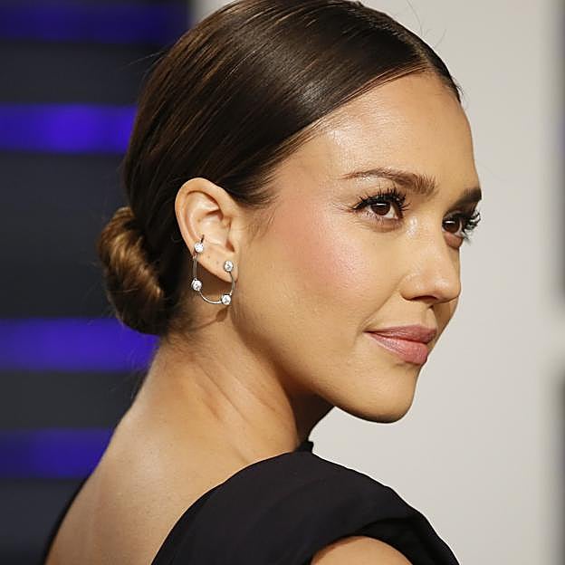 Parches nasolabiales, el truco súper efectivo de las famosas para acabar con las arrugas del contorno de los labios al instante