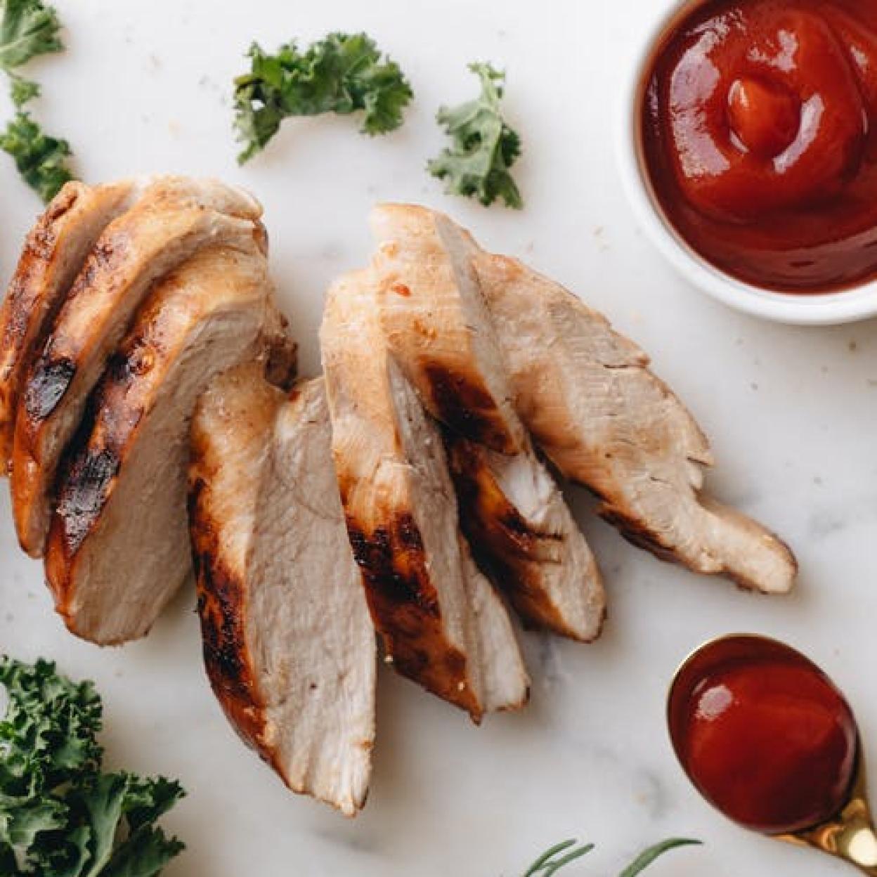 ¿Buscas proteínas de calidad? Pescado blanco, yogur griego, lentejas y todo lo que no te puede faltar en tu dieta