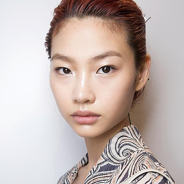 Este sérum coreano de ácido hialurónico tiene las mejores valoraciones, un precio asequible y deja una piel luminosa, tersa y sin arrugas