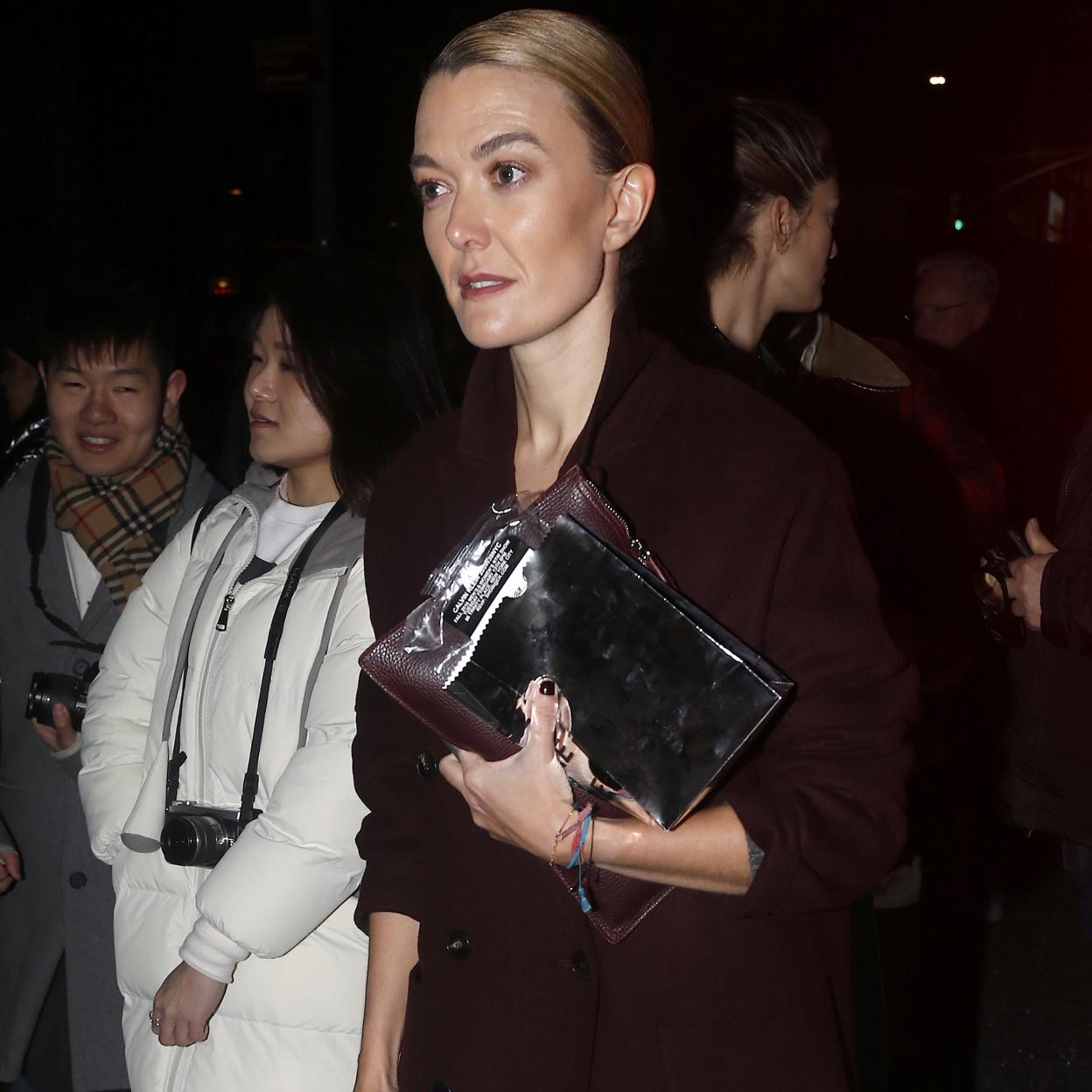 Si quieres descubrir los looks de zara de Marta Ortega, pincha en la imagen. 