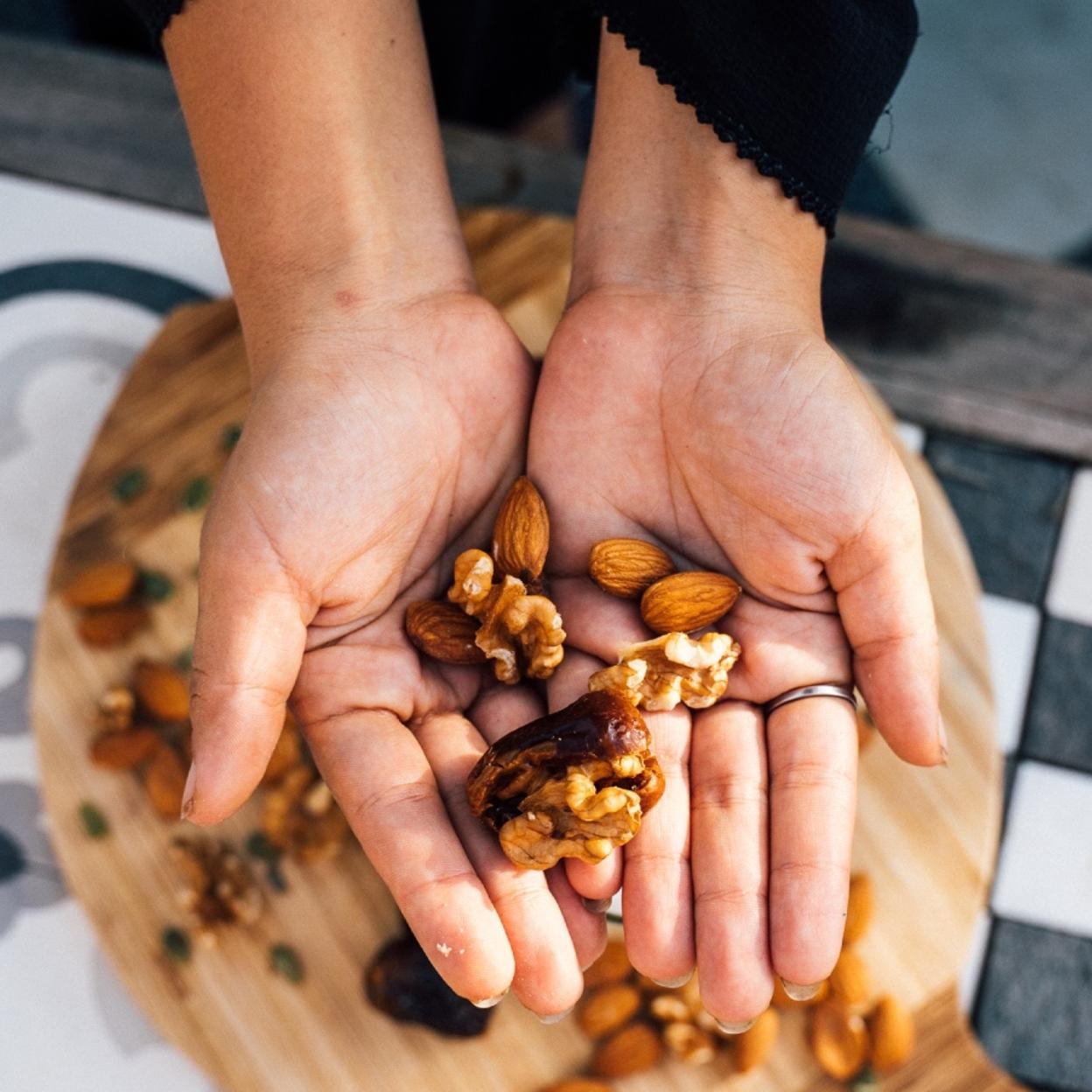 Pincha en la imagen para conocer los frutos secos más saludables que deberías incorporar ya mismo a tu dieta. 