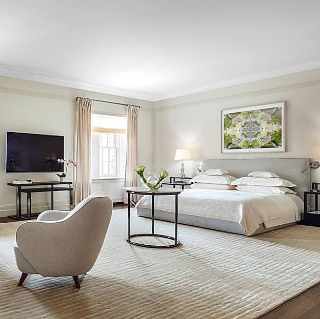 Imagen principal - La pista de hielo de la azotea y el interiorismo de Jacques Grange en The Mark.