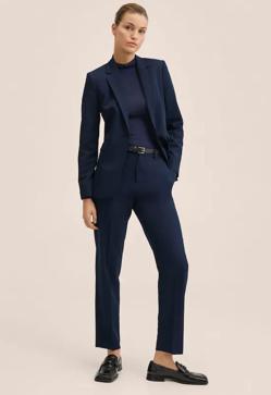 Imagen secundaria 2 - Estos trajes de Mango no llegan a los 70 euros: las blazer cuestan 39.99 euros y los pantalones, entre 25.99 y 29.99 euros.