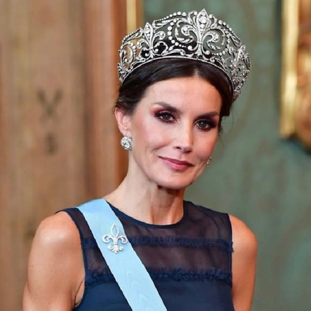 Pincha en la foto para ver los 7 años de Letizia Ortiz como Reina de España en 10 looks. 