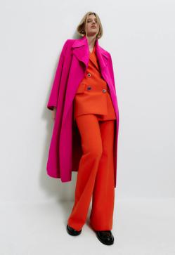 Imagen secundaria 2 - Este invierno necesitas un romántico abrigo rosa y estos son los más bonitos y favorecedores